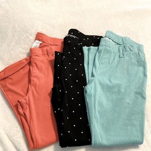 Time and Tru Capri Pants